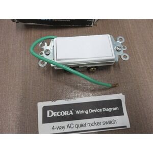 Leviton Decora 5604-2W 4-Way Grounding Rocker Switch White 15A 120/277V AC